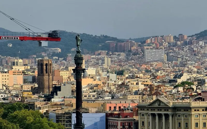 NIce views of Barcelona. In love with my city! #barcelonaguidesgroup #barcelonaofficialguide #barcelonatoursandguides #barcelonaprivatetourguide #barcelonatailormadetours #barcelonalovers #lovebarcelona #colombusmonument #larambla #cataloniaexperience