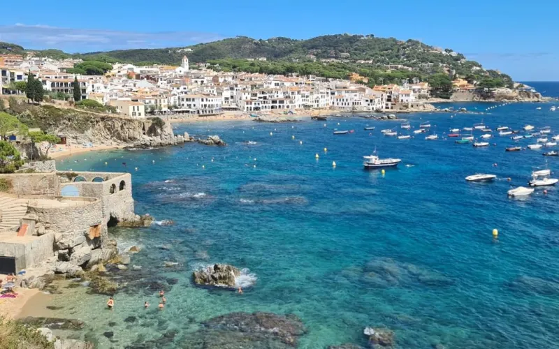 #barcelonaofficialguide #barcelonaguidesgroup #barcelonatailormadetours #barcelonaluxurytours #barcelonaguidedtours #cataloniaofficialguides #calelladepalafrugell #costabrava