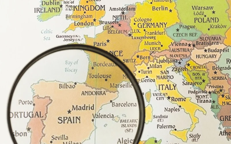 2647496