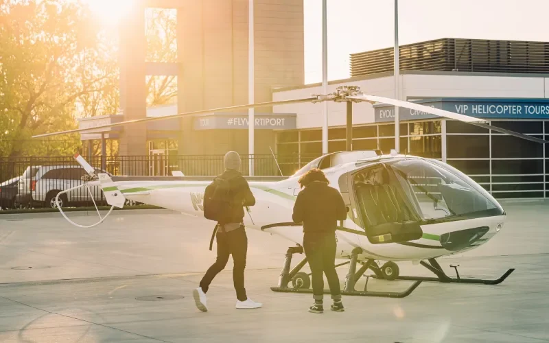 photoofpeoplenearhelicopter2589048